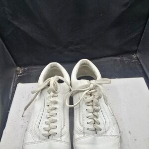 White Vans Old Skool trainers